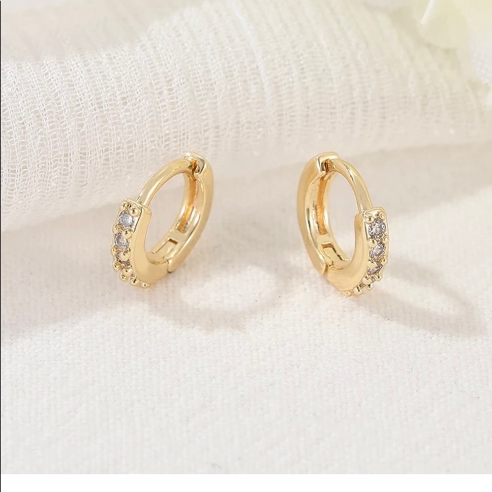 Unisex Gold Earrings,14kt Gold Polished Cuff Earrings,Gold Huggie Hoop Earings